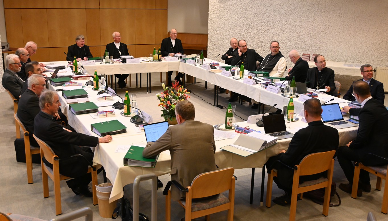Bischofskonferenz Saal 2025